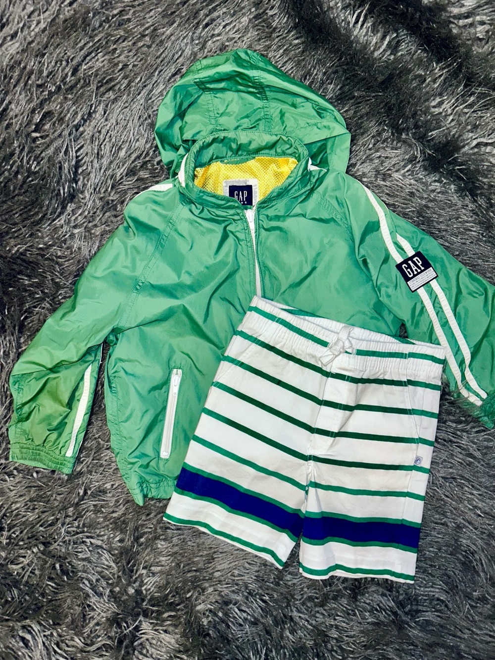 GAP Authentic Athletic Windbreaker with Shorts, 4T